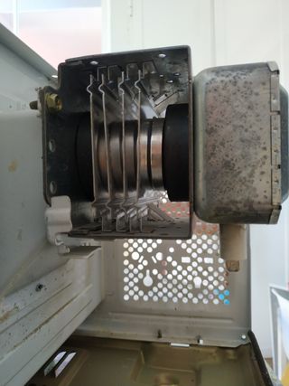 Magnetrón de microondas.