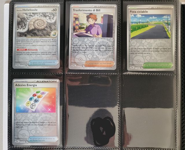 Lotto carte holo reverse Pokémon Mew 151