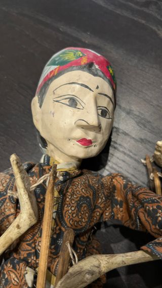 Muñecas marionetas balinesas