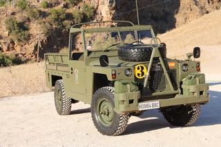 Alquiler coche clasico boda Land Rover Militar
