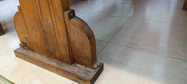 Mesa 2 bodega madera maciza con bancos