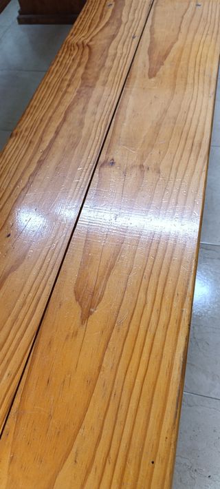 Mesa 2 bodega madera maciza con bancos