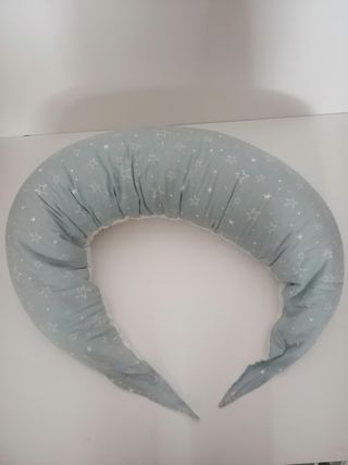 Cojín y almohada de embarazo y lactancia. Nuvita.