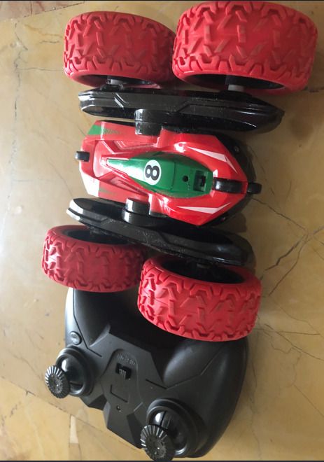 ¡Vendo Coche con Telemando Acrobático!