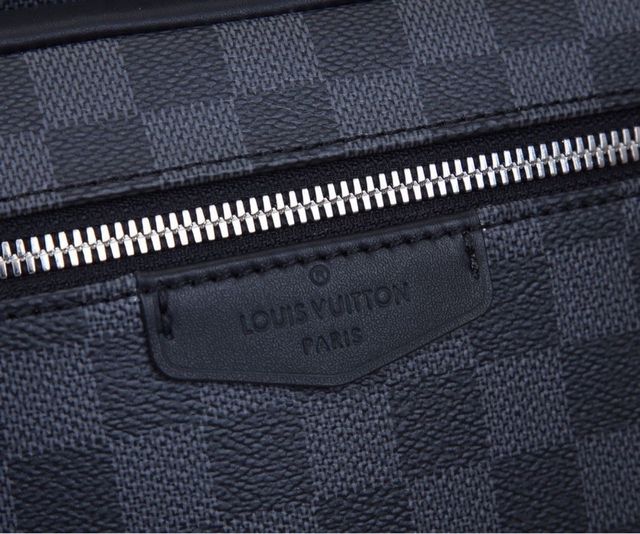 MOCHILA JOSH LOUIS VUITTON