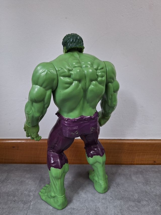 Marvel Hulk articulado