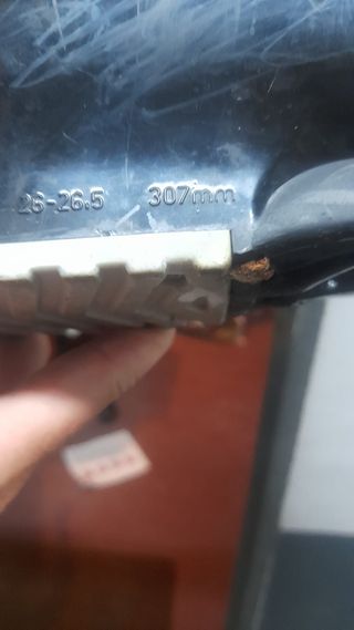 esquis botas y bastones