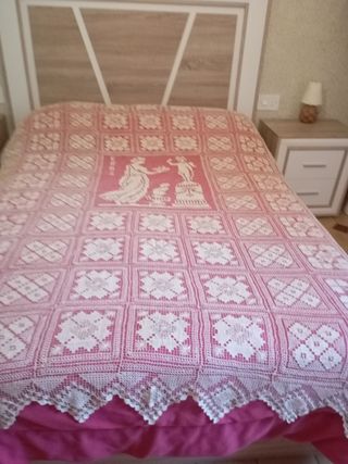 Colcha de red hecha amano