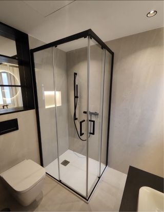 Mamparas y muebles de baño