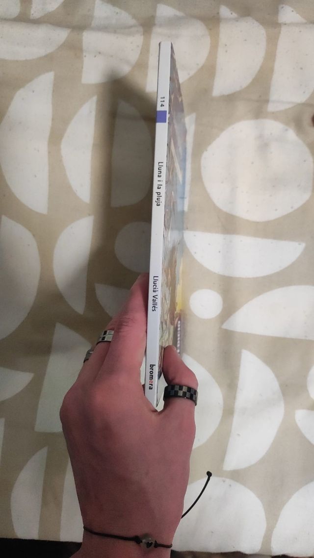 Lluna i la pluja Libro valenciano