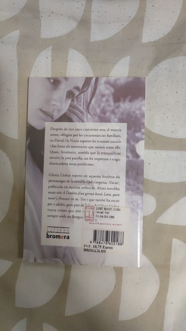 I jara que, Nuria! Libro en valenciano