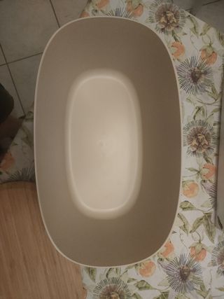 Portapane con coperchio/tagliere GUZZINI