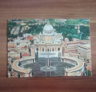 Postales, más de 900 piezas