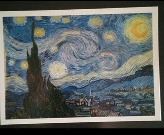 Postales, más de 900 piezas