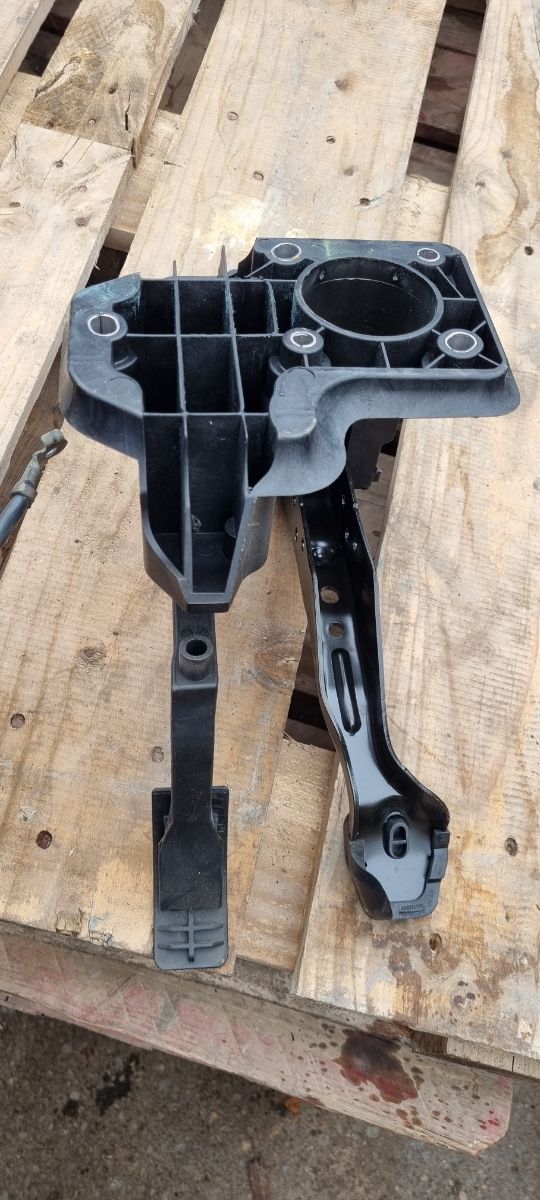 Pedales aceleración y freno ibiza 6j