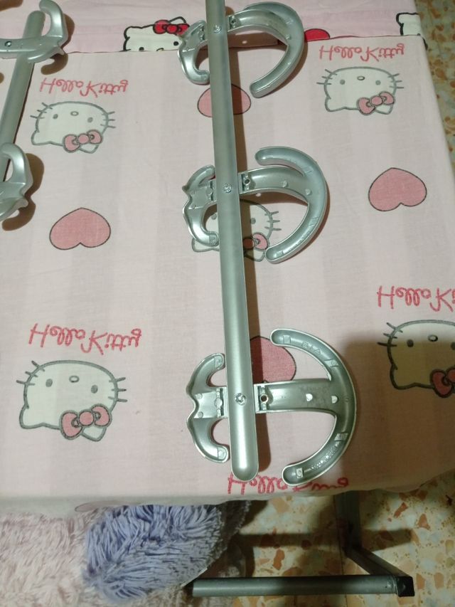 Appendiabiti da parete