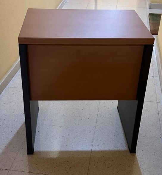 Mesa auxiliar oficina