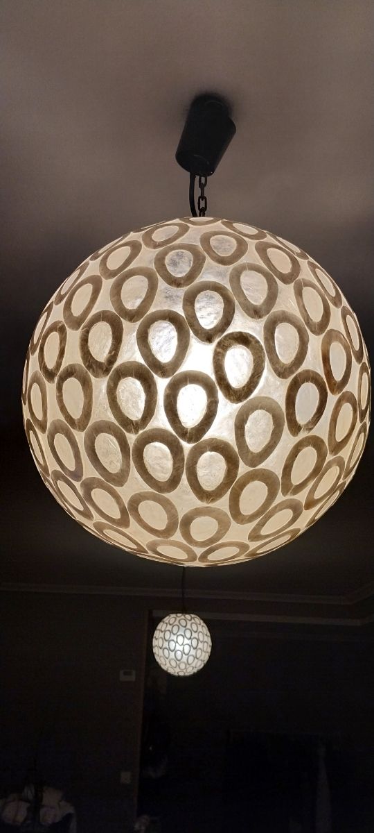 Lámpara  de techo.