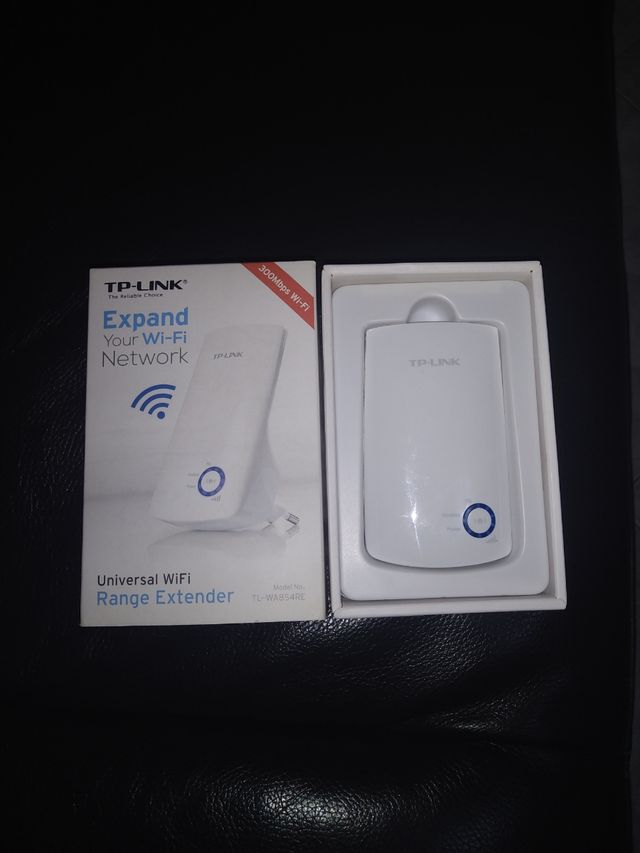 TP-LINK Renge Extender (Universal WI-FI)
