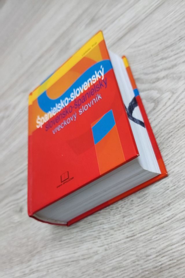 DICCIONARIO ESLOVACO ↔️ ESPAÑOL
