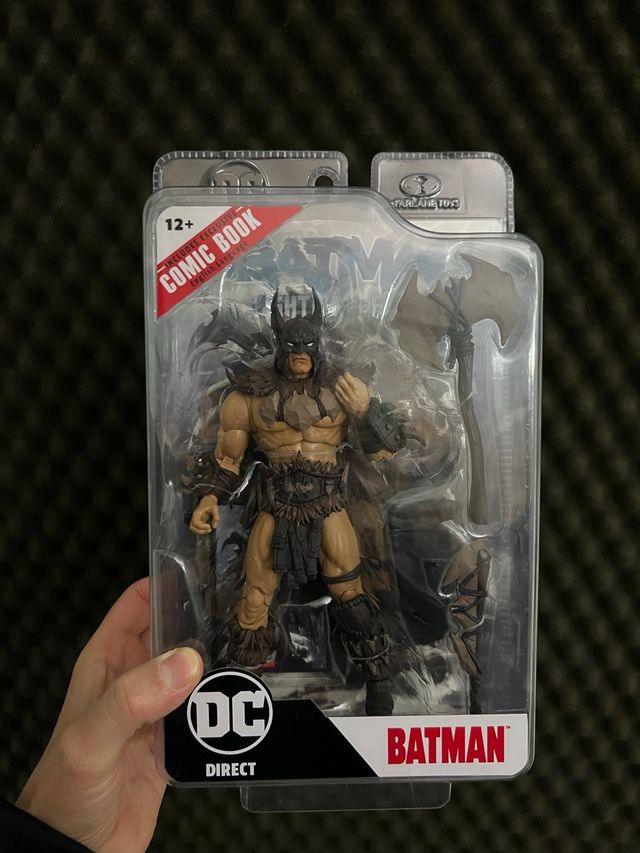 Batman Fighting The Frozen Mcfarlane + DC comic