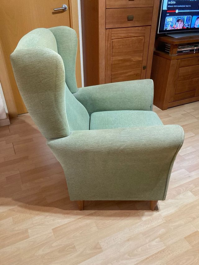 Sillón orejero verde + Regalo Funda adaptable