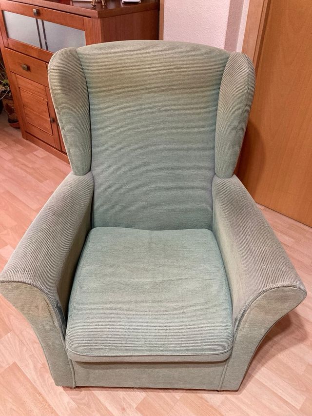 Sillón orejero verde + Regalo Funda adaptable