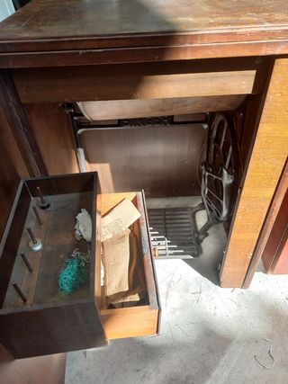 Mueble maquina de coser singer