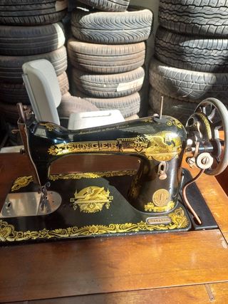 Mueble maquina de coser singer