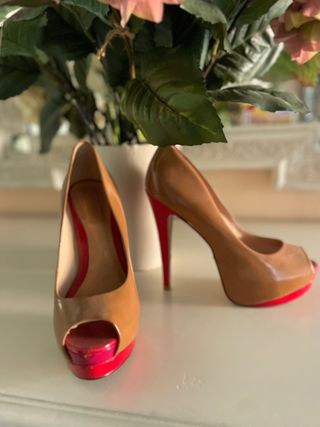 Zapatos Schutz leather sole