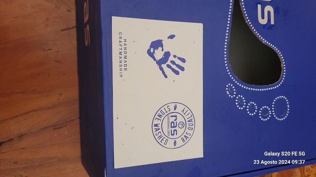 Stivaletto con zip ras