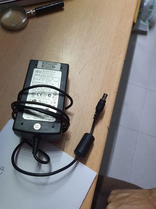 Cargador portátil adp