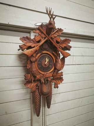 Reloj de cuco. Antiguo.