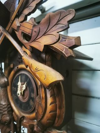 Reloj de cuco. Antiguo.