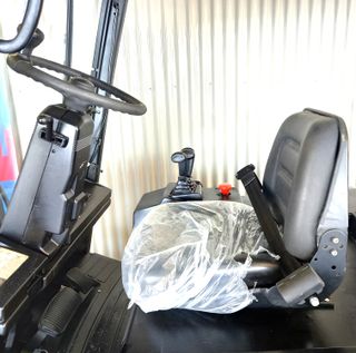 CARRETILLA ELEVADORA ELECTRICA 2500 KG BATERÍA