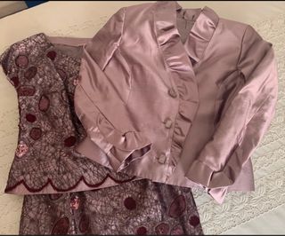 Traje chaqueta con falda talla 42