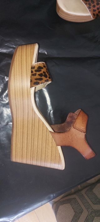 Rebajadísimas!!! Sandalias Mimao de piel