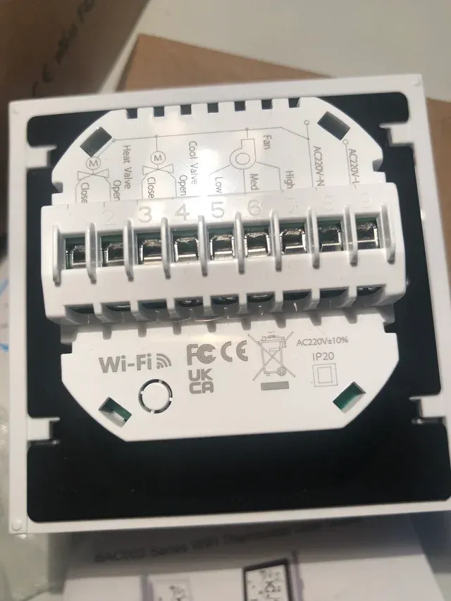 Termostato BecaSmart Aire Acondicionado 4-pipe sys