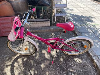 Bicicleta rosa B-Twin