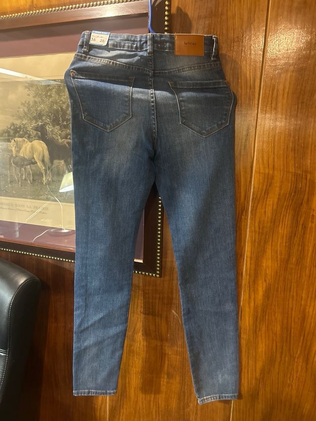 Patalon vaquero lefties  talla 36