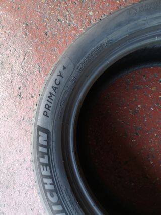 1 neumático MICHELIN 225/55R18 102V 
