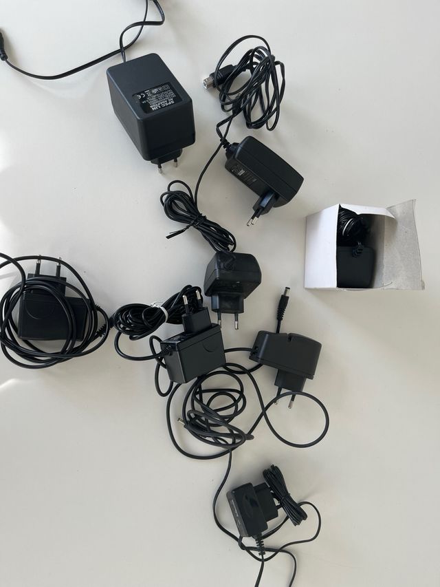 Cargadores trasformadores adaptadores