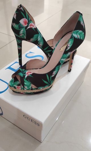 Zapatos Guess 