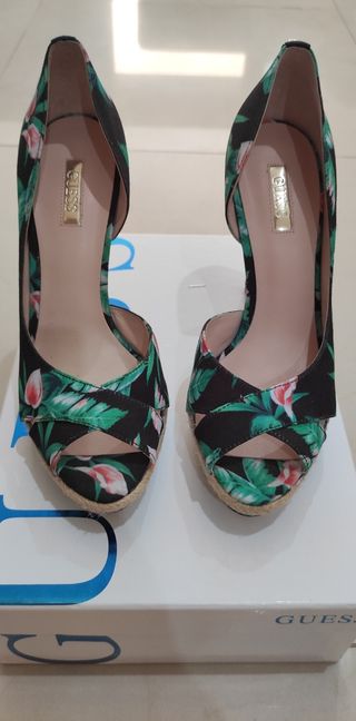 Zapatos Guess 