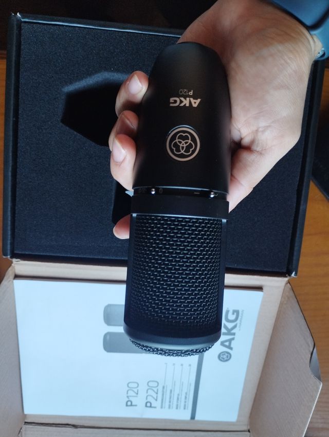 Microfono AKG P120