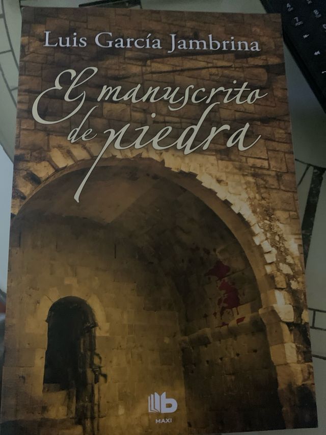 El manuscrito de piedra