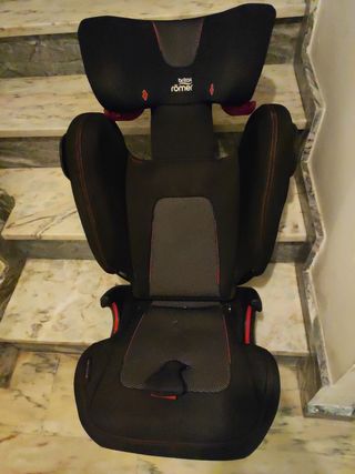 Silla grupo 3. Römer kidfix III M