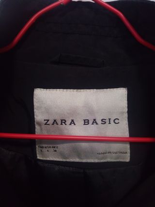 Gabardina Zara negra Talla L