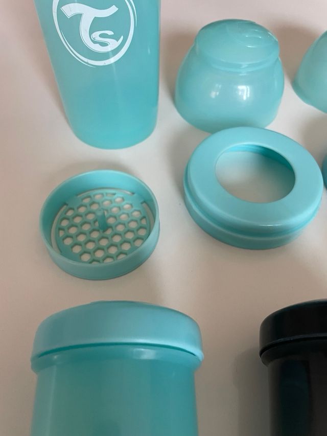 Twistshake biberon y complementos