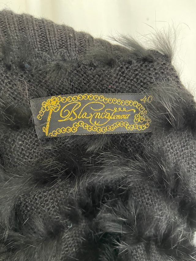 Blanco temour. preciosa capa de piel talla 40